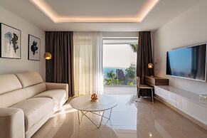 Grand Horizon Luxury Boutique Apartments