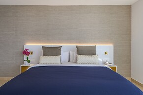 Grand Horizon Luxury Boutique Apartments