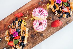 Grand Horizon Luxury Boutique Apartments