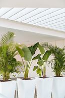 Grand Horizon Luxury Boutique Apartments