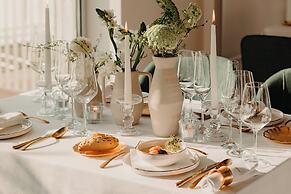 Grand Horizon Luxury Boutique Apartments