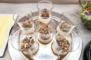 Grand Horizon Luxury Boutique Apartments