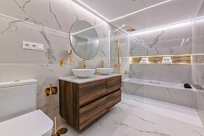 Grand Horizon Luxury Boutique Apartments