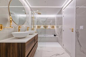 Grand Horizon Luxury Boutique Apartments