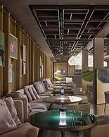 Hotel AKA Alexandria