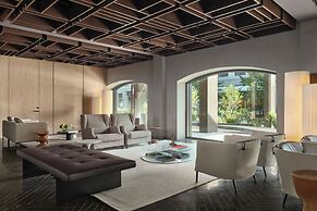 Hotel AKA Alexandria