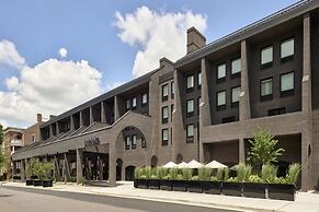 Hotel AKA Alexandria