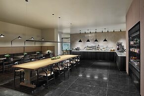 Hotel AKA Alexandria