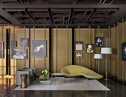 Hotel AKA Alexandria