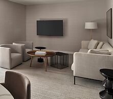 Hotel AKA Alexandria