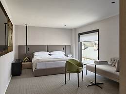 Hotel AKA Alexandria