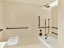 Hotel AKA Alexandria