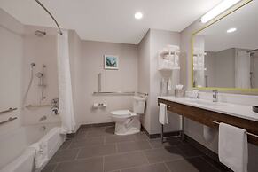 Hampton Inn Detroit Southfield