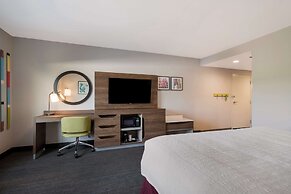 Hampton Inn Detroit Southfield