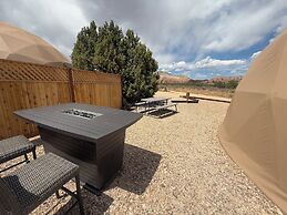 Bryce Glamp And Camp