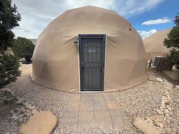 Bryce Glamp And Camp