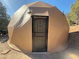 Bryce Glamp And Camp