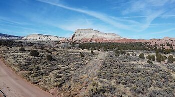 Bryce Glamp And Camp