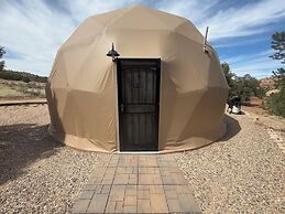 Bryce Glamp And Camp