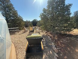 Bryce Glamp And Camp