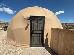 Bryce Glamp And Camp