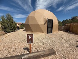 Bryce Glamp And Camp