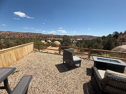 Bryce Glamp And Camp