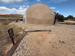 Bryce Glamp And Camp