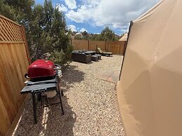 Bryce Glamp And Camp