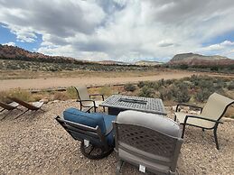 Bryce Glamp And Camp