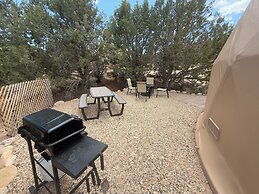 Bryce Glamp And Camp