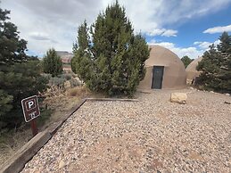 Bryce Glamp And Camp