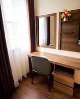 Ha Long Essence Classic Hotel