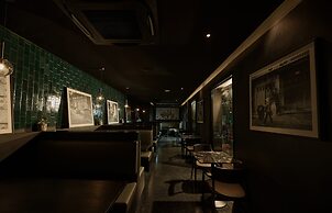 The Gravitique Hotel Khaosan