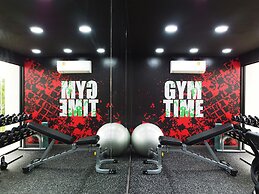 The Gravitique Hotel Khaosan