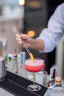 The Gravitique Hotel Khaosan