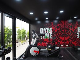 The Gravitique Hotel Khaosan