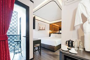 The Gravitique Hotel Khaosan