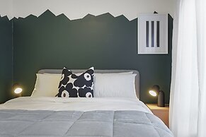 Super Chic Apt nr Albany Mall - Carpark