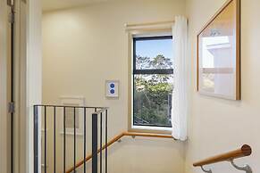 Super Chic Apt nr Albany Mall - Carpark