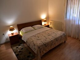 Apartment Take a Look