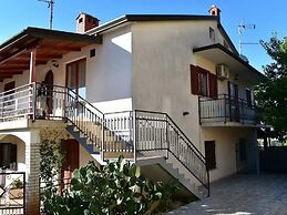 Apartment Take a Look