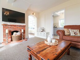 Far Coley Farm & Log Cabin