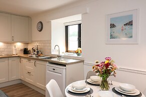 Primrose at Stancombe Manor, Nr Kingsbridge