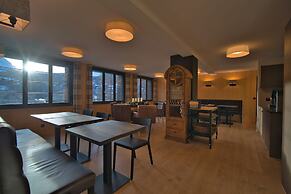 Eiger View Alpine Lodge