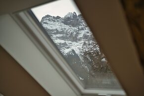 Eiger View Alpine Lodge