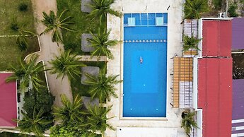 Aquamarina Hotel