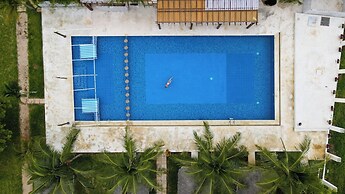 Aquamarina Hotel