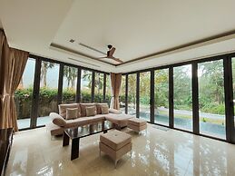 Danang Ocean Beach Villa