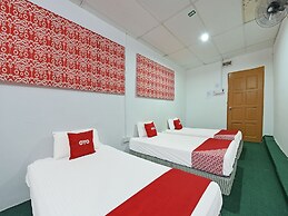 Oyo 90631 Syahirah Hotel